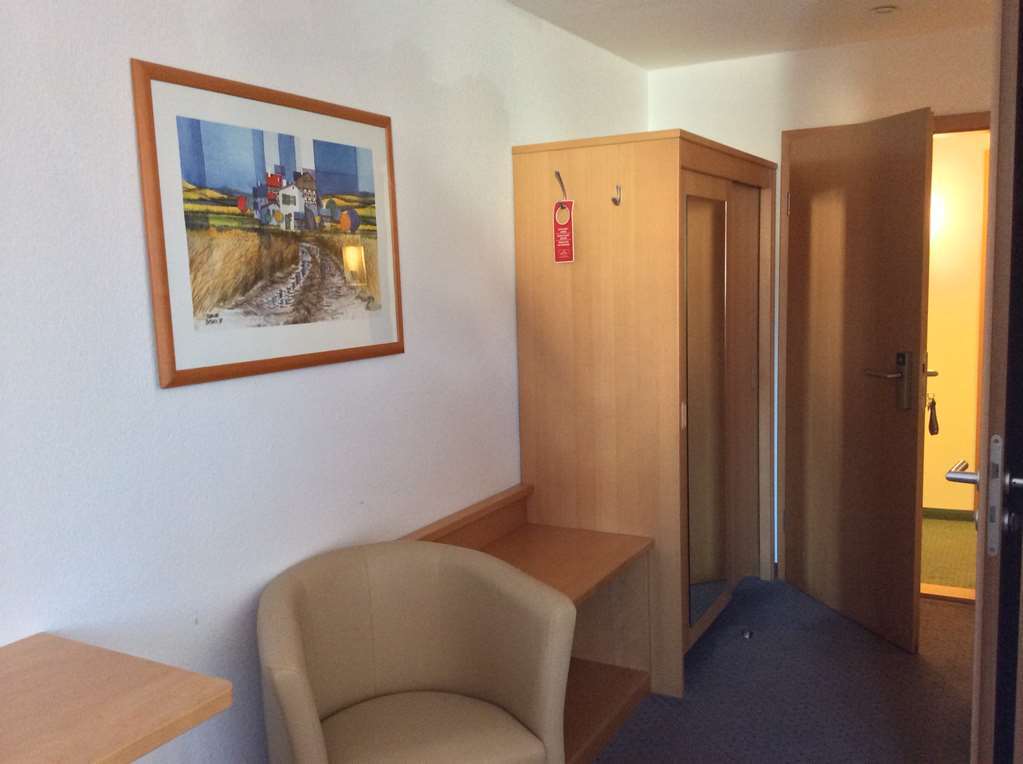 Gasthof Hotel Bauer Hersbruck Ruang foto