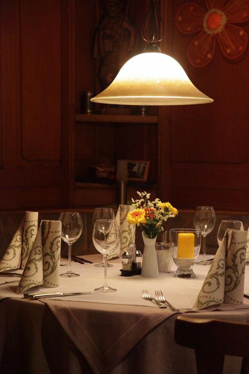 Gasthof Hotel Bauer Hersbruck Bagian luar foto